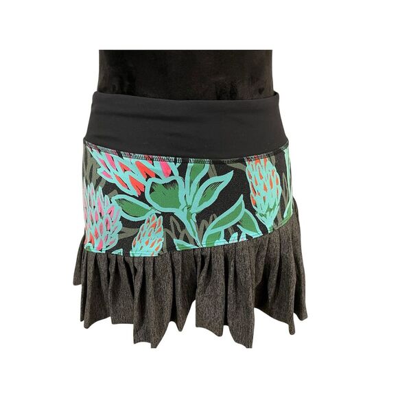 🏷️CLEARANCE🏷️Trina Turk Women's Floral Black Skort Size M Tennis Golf,Pickleball - Picture 4 of 6